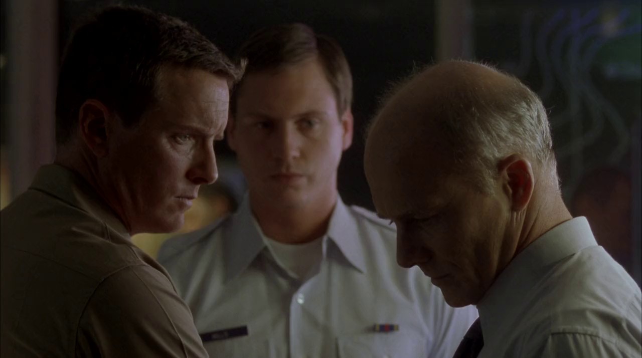 Sniper 2 (2002) WEBRip Hindi + Tam + Eng 720p x264 AVC AAC 2.0 ESub.mkv.0002
